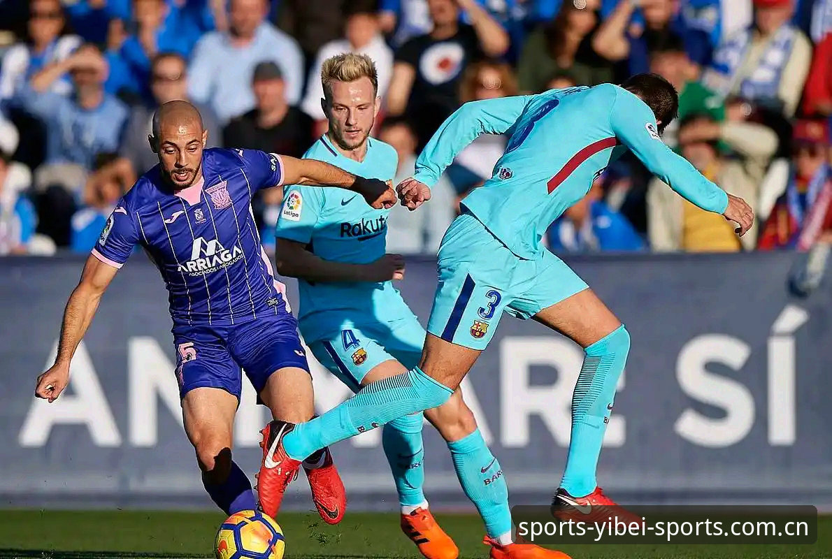 阿斯顿维拉3-0大胜vs弗赖堡：埃梅里的欧联杯统治力与易倍体育v2.1.0观赛体验对比分析